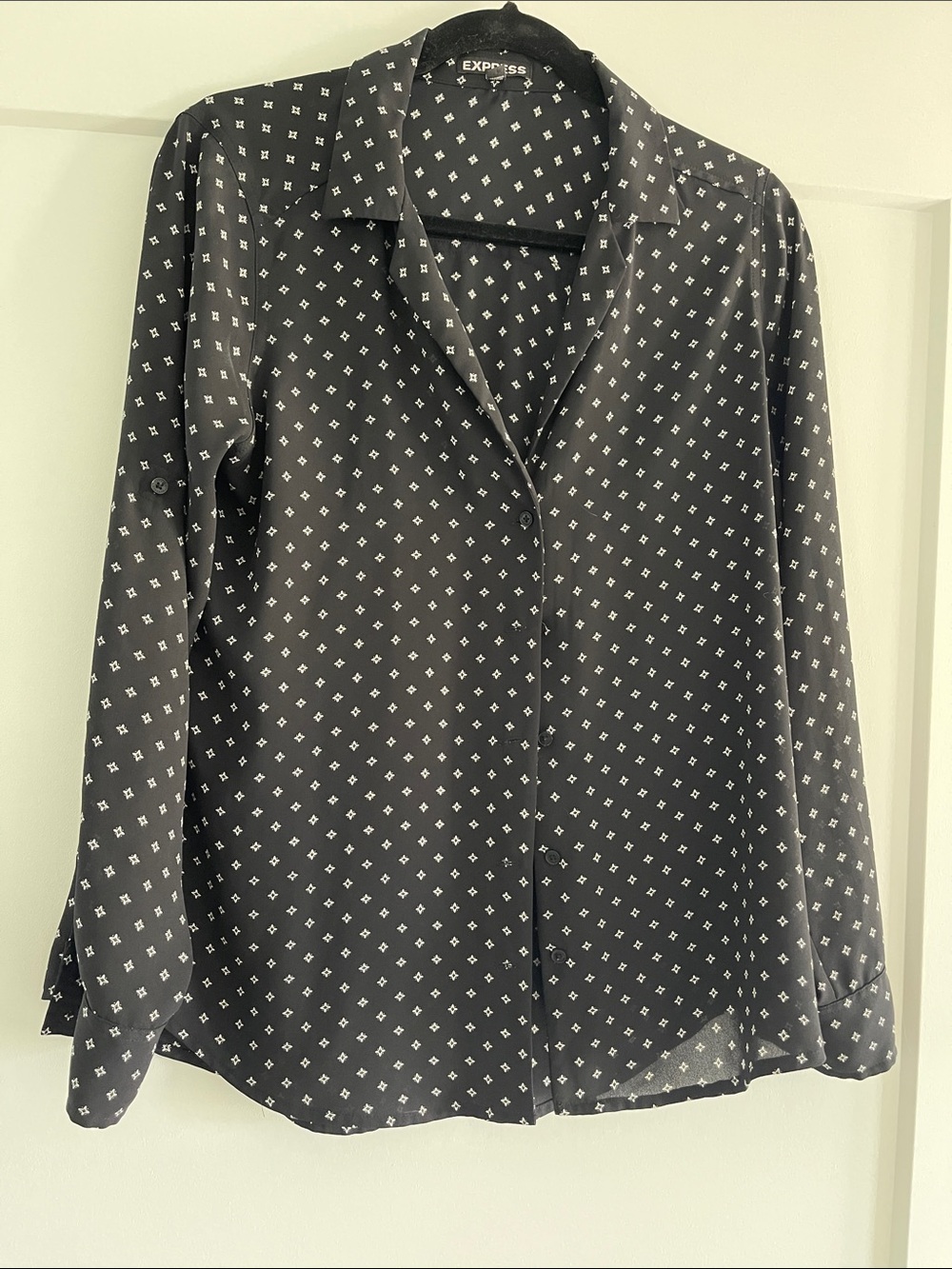 Express Black Flowy Button-Down Shirt with White Diamond Print